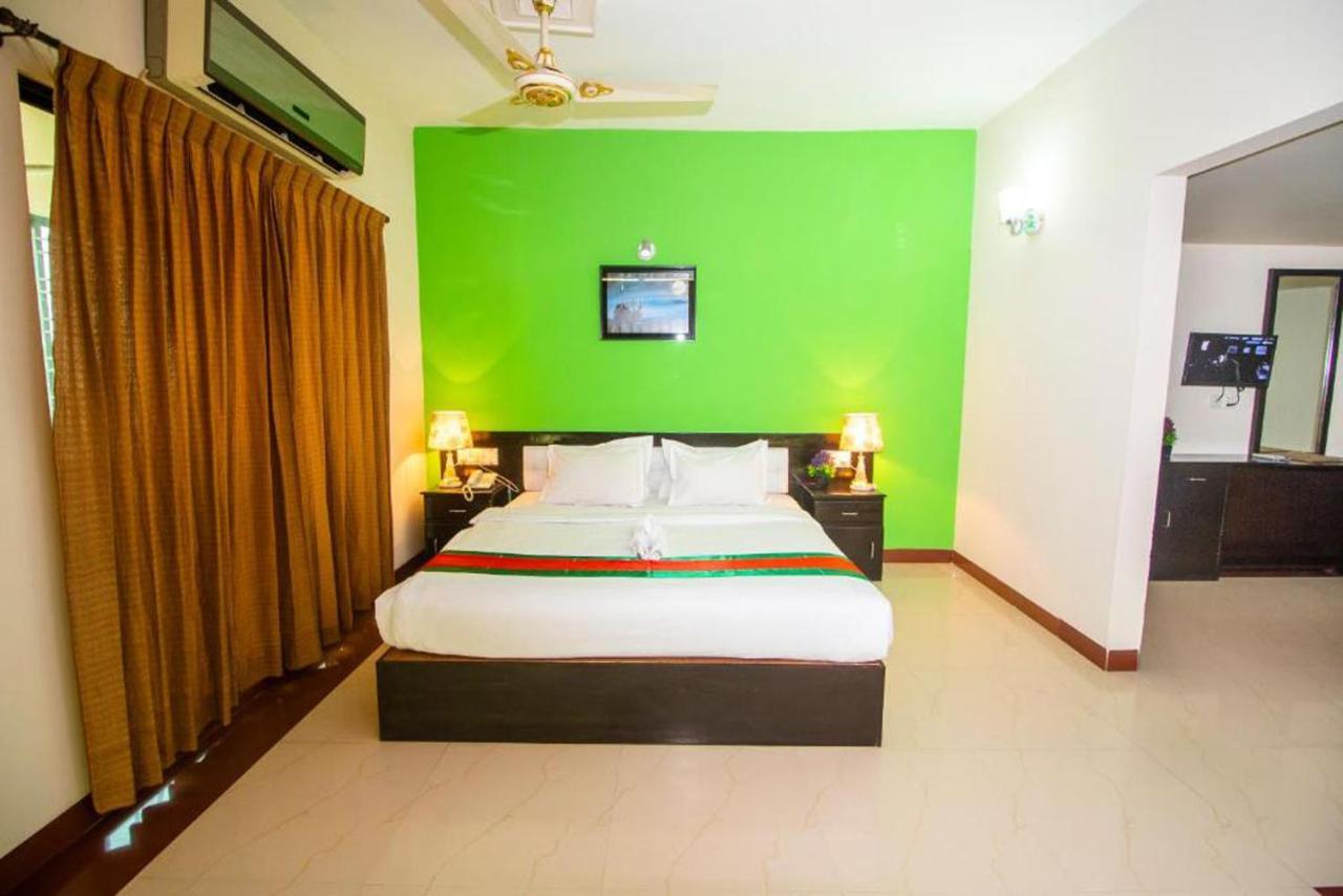 Hotel The Rahmania International Dhaka Buitenkant foto