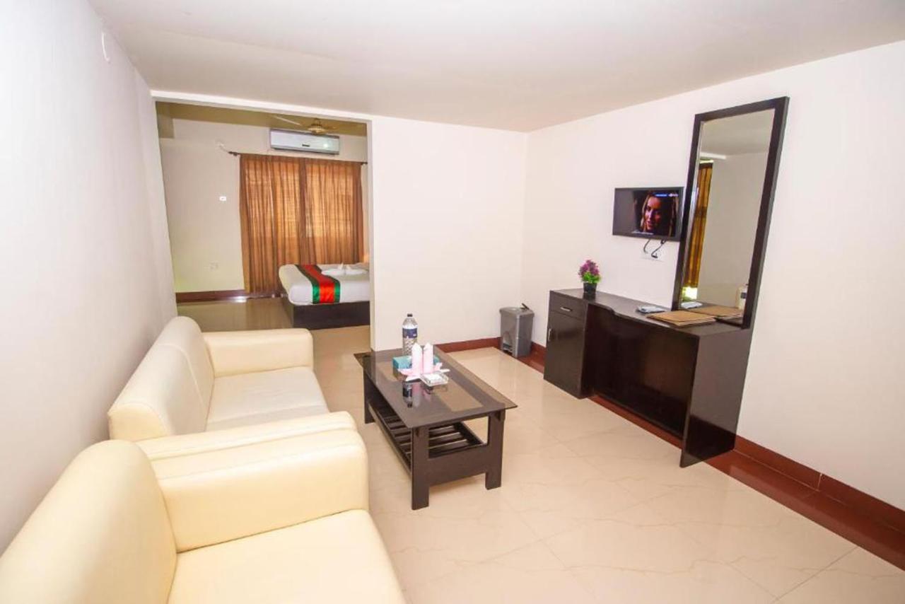 Hotel The Rahmania International Dhaka Buitenkant foto