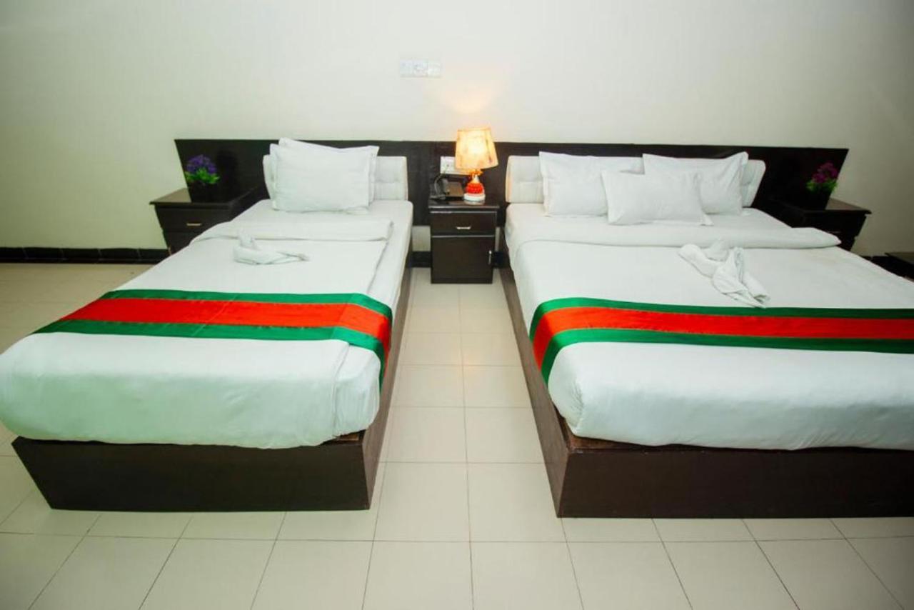 Hotel The Rahmania International Dhaka Buitenkant foto