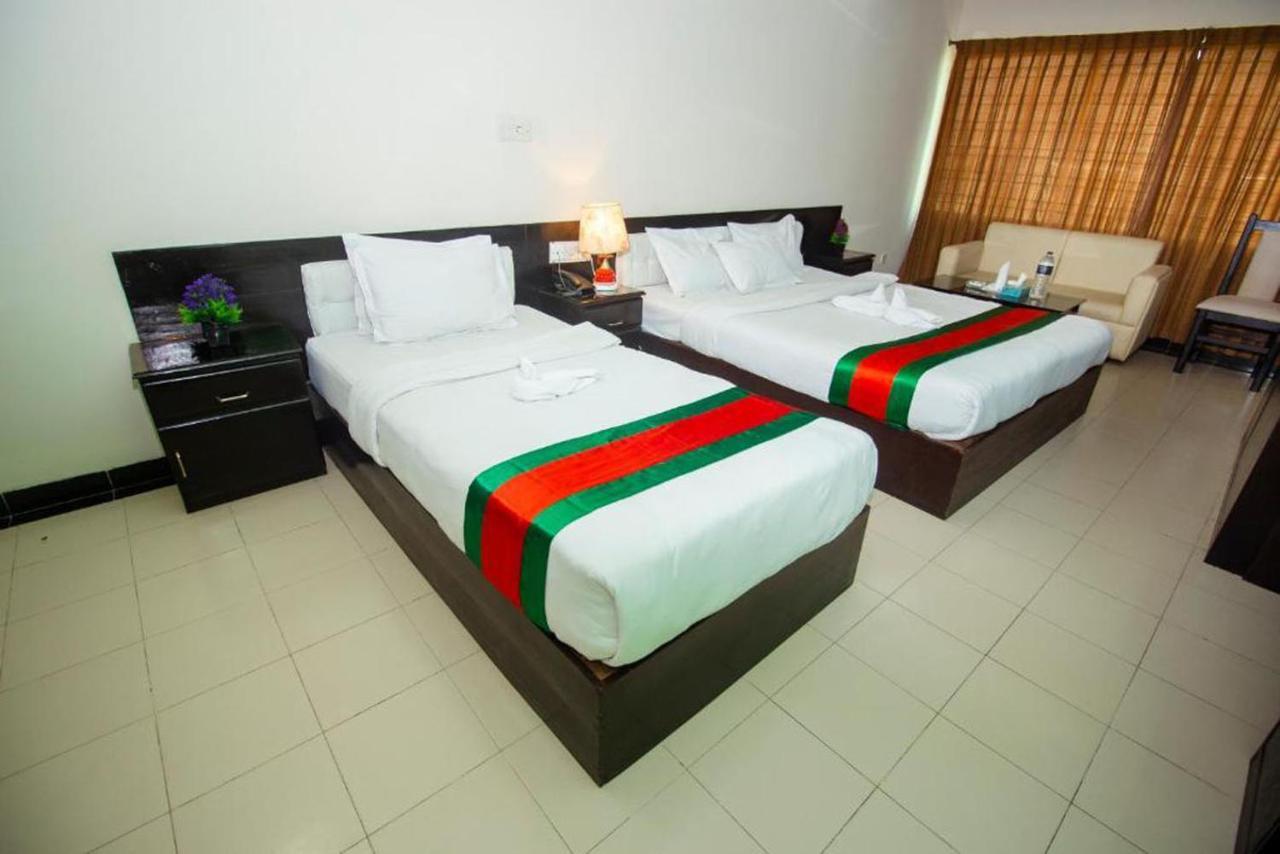 Hotel The Rahmania International Dhaka Buitenkant foto