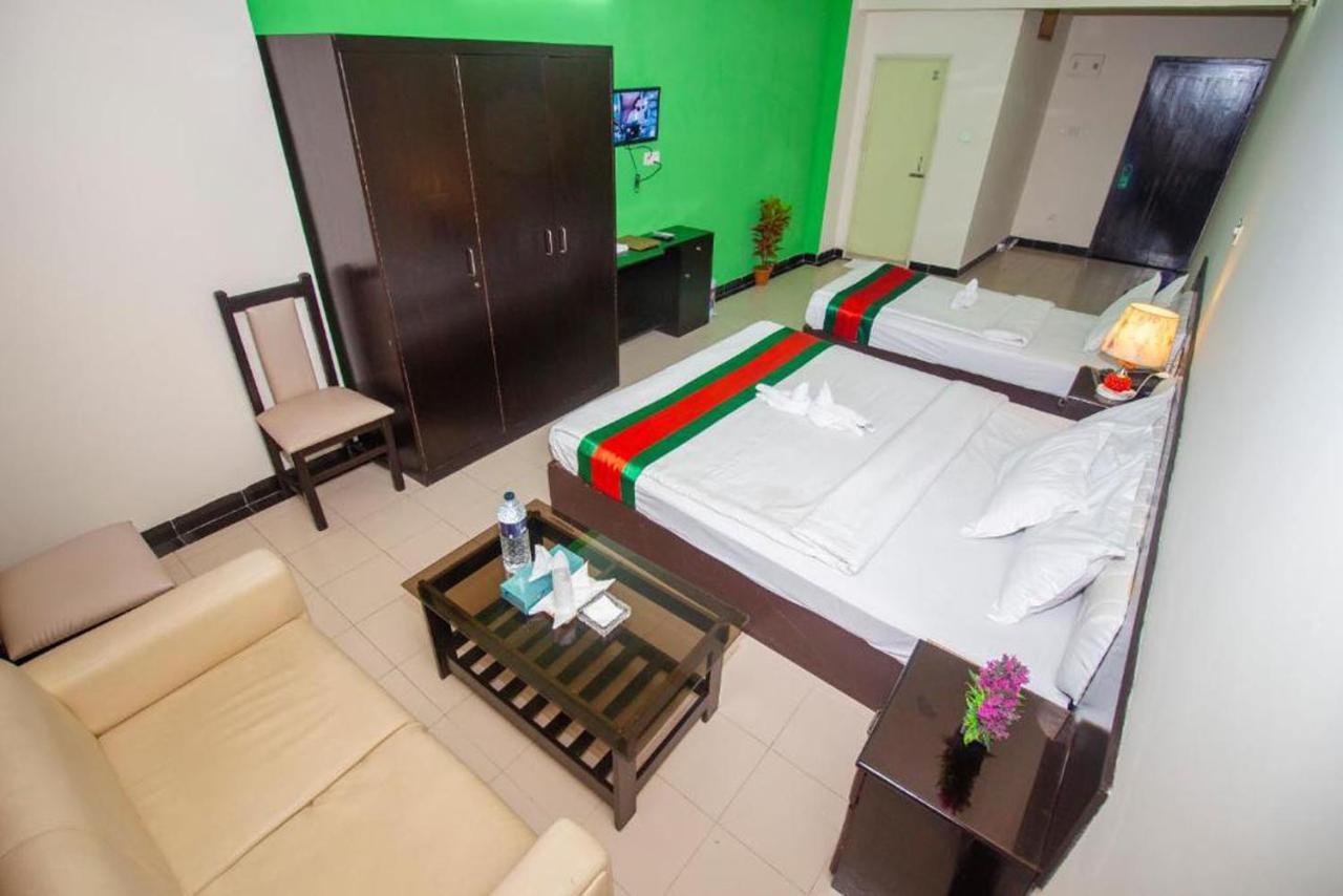 Hotel The Rahmania International Dhaka Buitenkant foto
