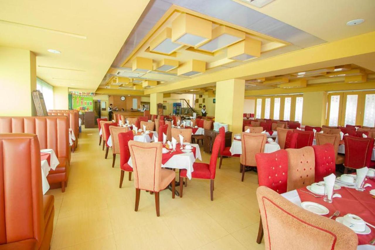 Hotel The Rahmania International Dhaka Buitenkant foto
